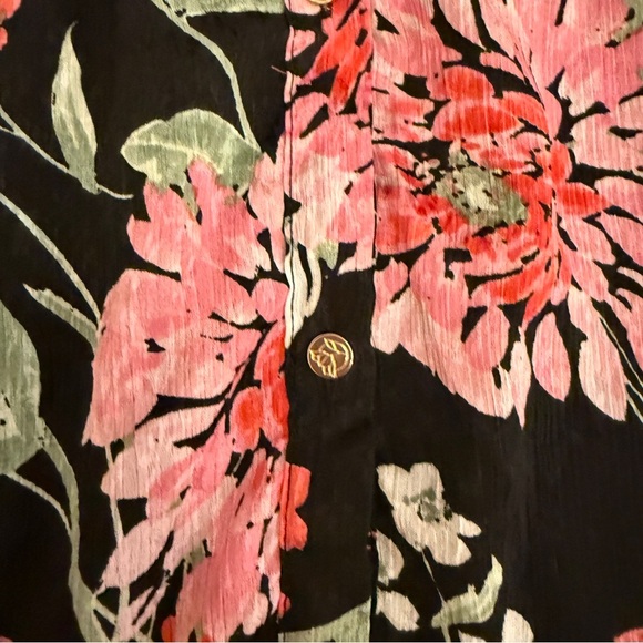 Draper James Black and Pink Floral Button Down Shirt - Picture 4 of 7